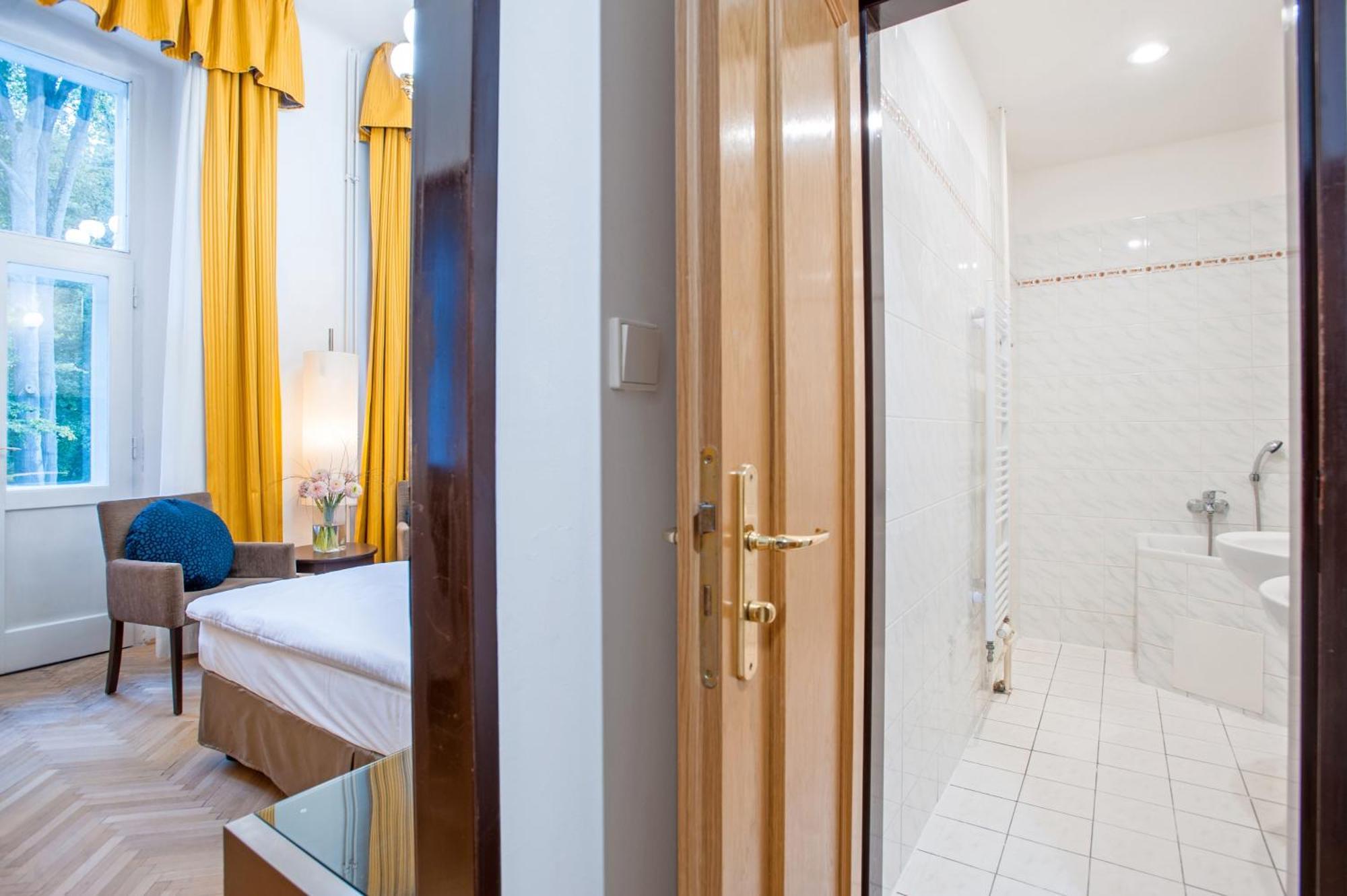 Hotel Metropol 3*