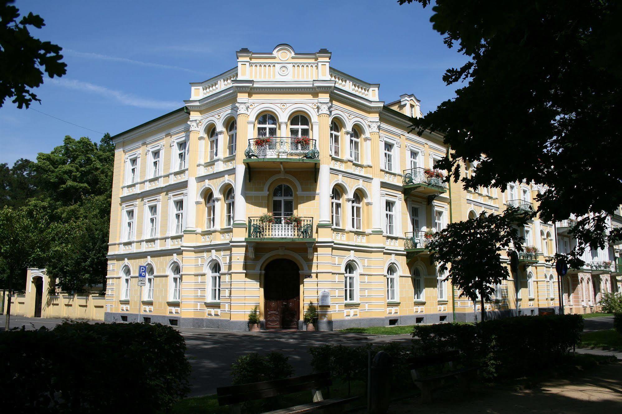 Hotel Metropol 3*